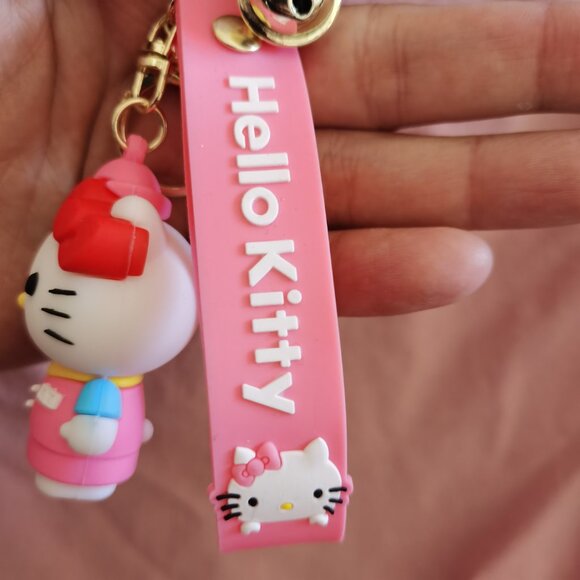 Hello Kitty Baker keychain - Picture 2 of 4